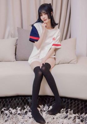 含着做到哭H尿1V1H_720免费观看