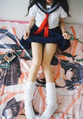 美女跪趴gif出处抽搐动态图_BD版国语迅雷下载