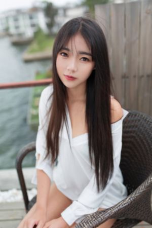 水咲ローラ久久久亚洲_4K在线视频播放
